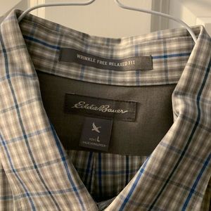 Eddie Bauer wrinkle feee relaxed shirt